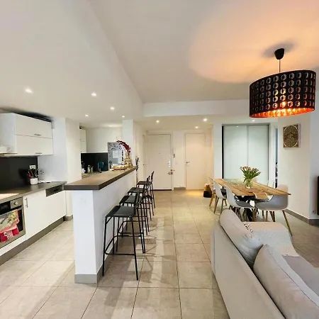 Appartement Bel Lumineux Avec Balcon